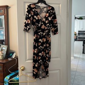 Women’s Black, Pink and White Dress Size 1X